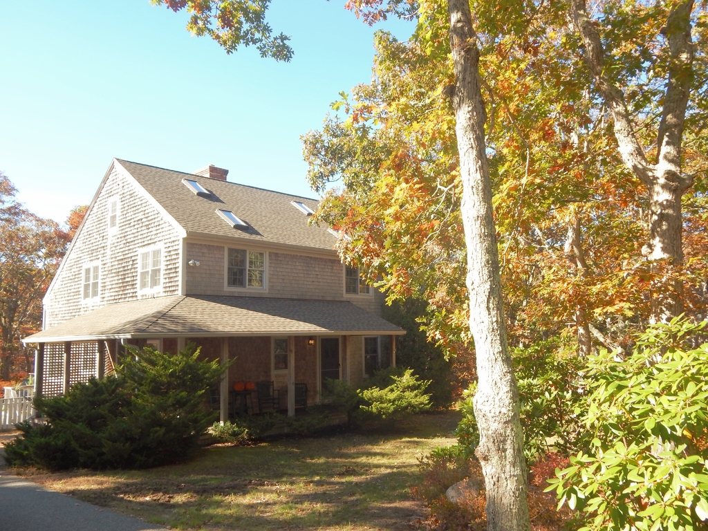 Oak Bluffs, MA Office & Realtors Ocean Park Rentals