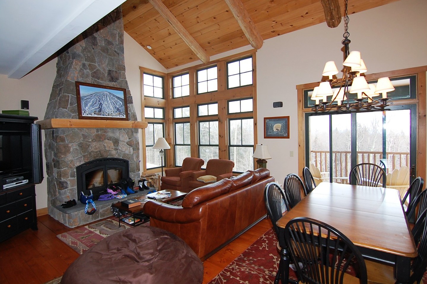 Sold Stratton Mountain Resort Area, VT 05155 3 Beds / 3 Full Baths