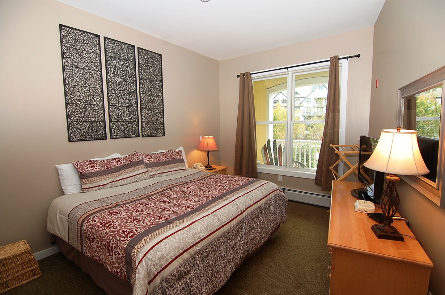 LTH2 1 BR & 1 B Long Trail House, Stratton Mountain Resort Area, VT