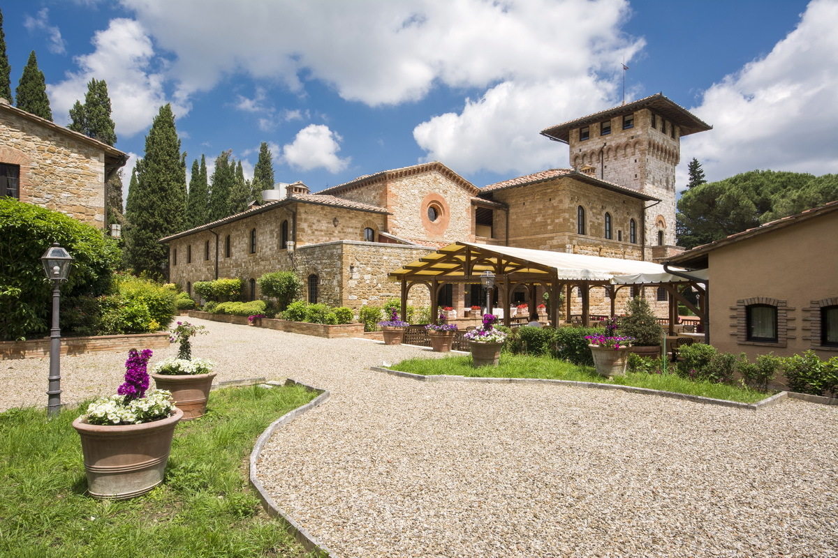 Luxury Hotel With View Of San Gimignano, San Gimignano, Toscana, Italy