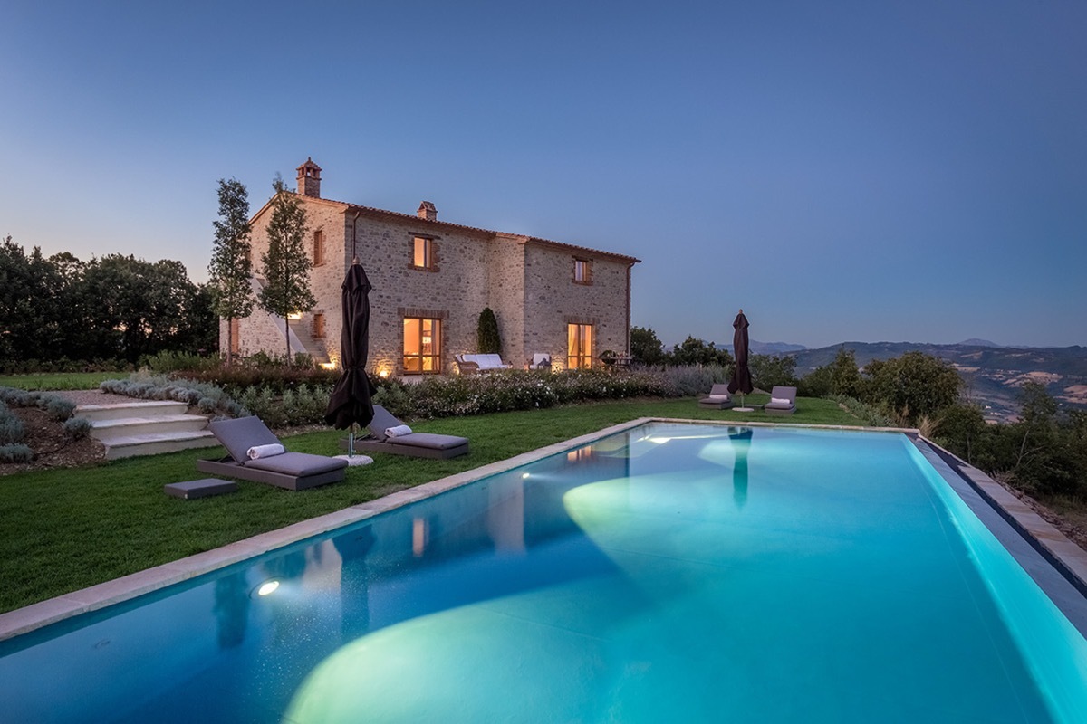 For Lease Elegant Countryside Estate, Umbria, Umbria, Italy 3 Beds