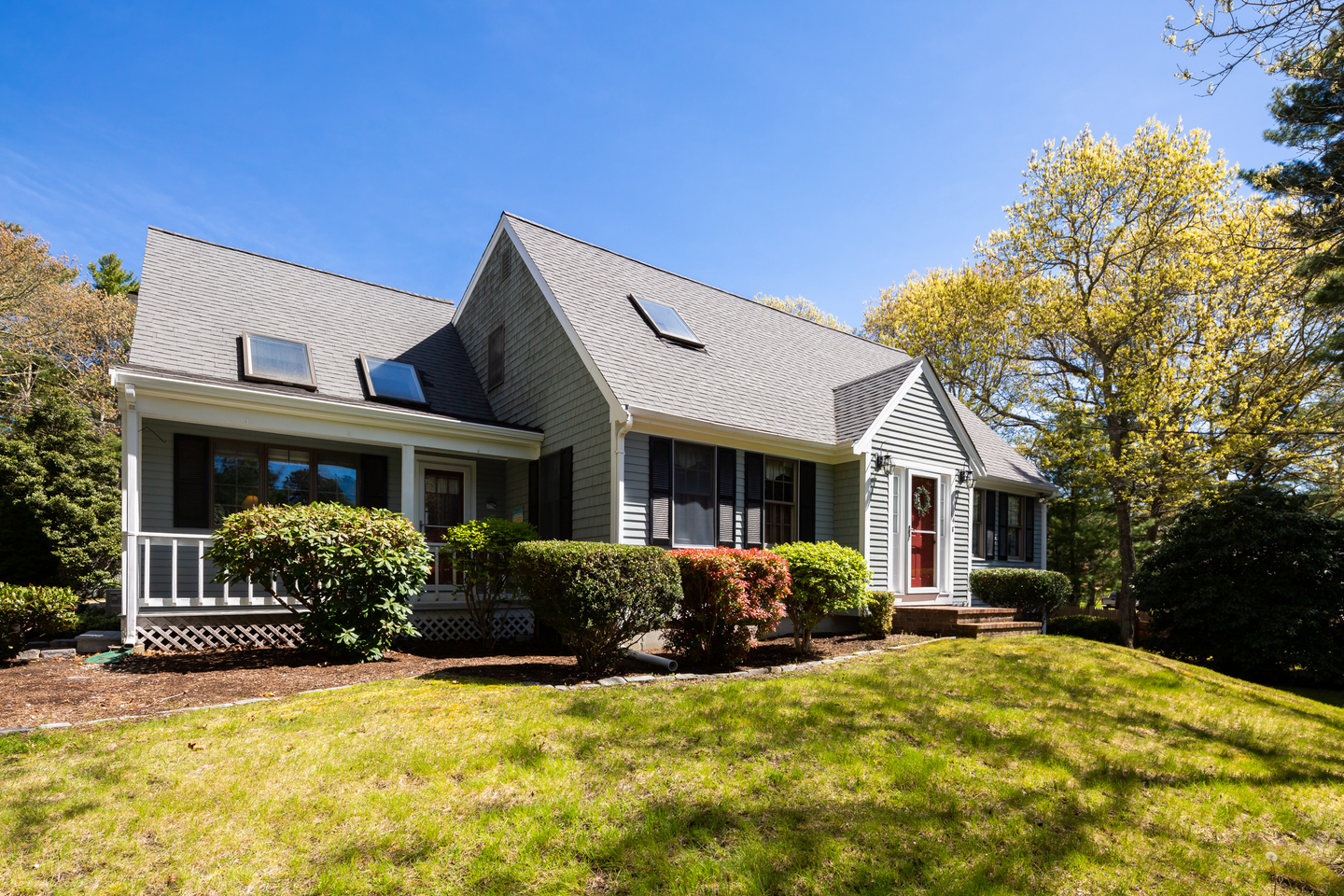 Real Estate in Cotuit, MA Robert Paul Properties