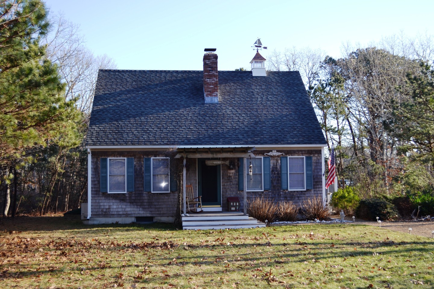 Sold 21 Windsor Drive, Edgartown, MA 02539 3 Beds / 2 Full Baths