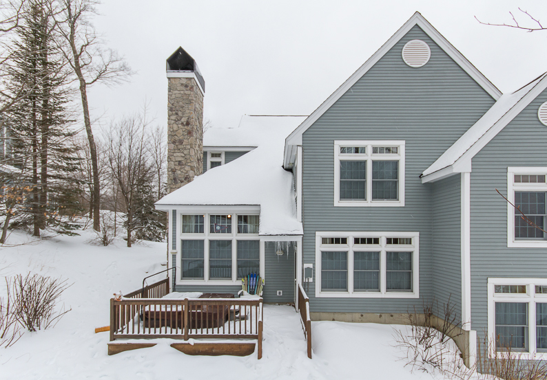 SBR3 Trailside 4 BR Condo Ski Directly On And Off Old Log Road