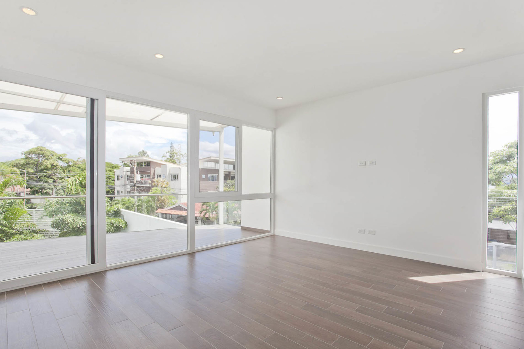 Escazu Contemporary Glass House, Jaboncillos, Escazu, San Rafael