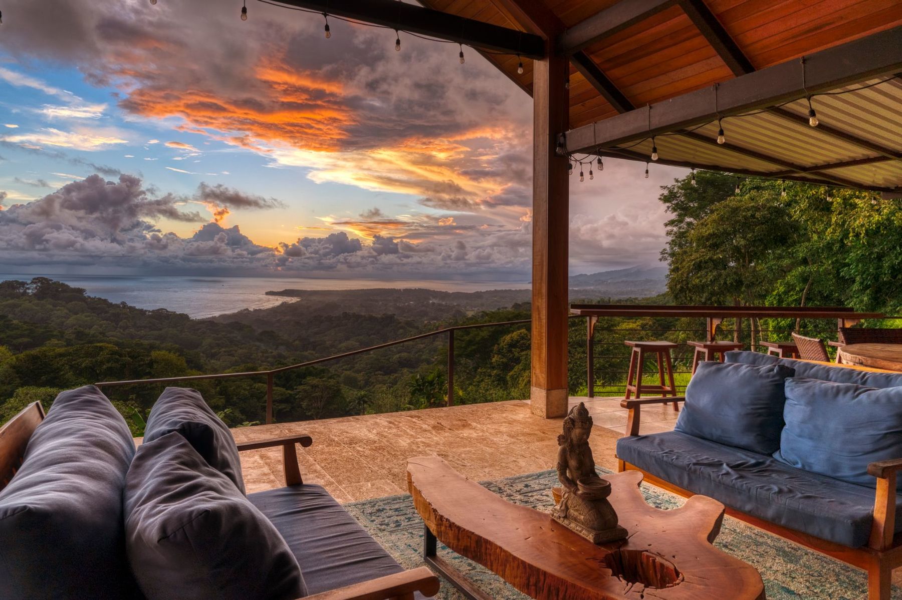 For Sale Luxury Bed And Breakfast With Ocean View Up The Mountain