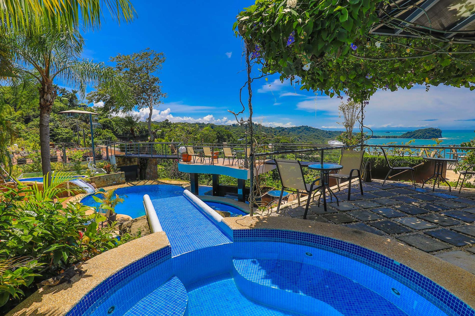 For Sale Luxury Boutique Resort Oceans 2 Resort, Manuel Antonio