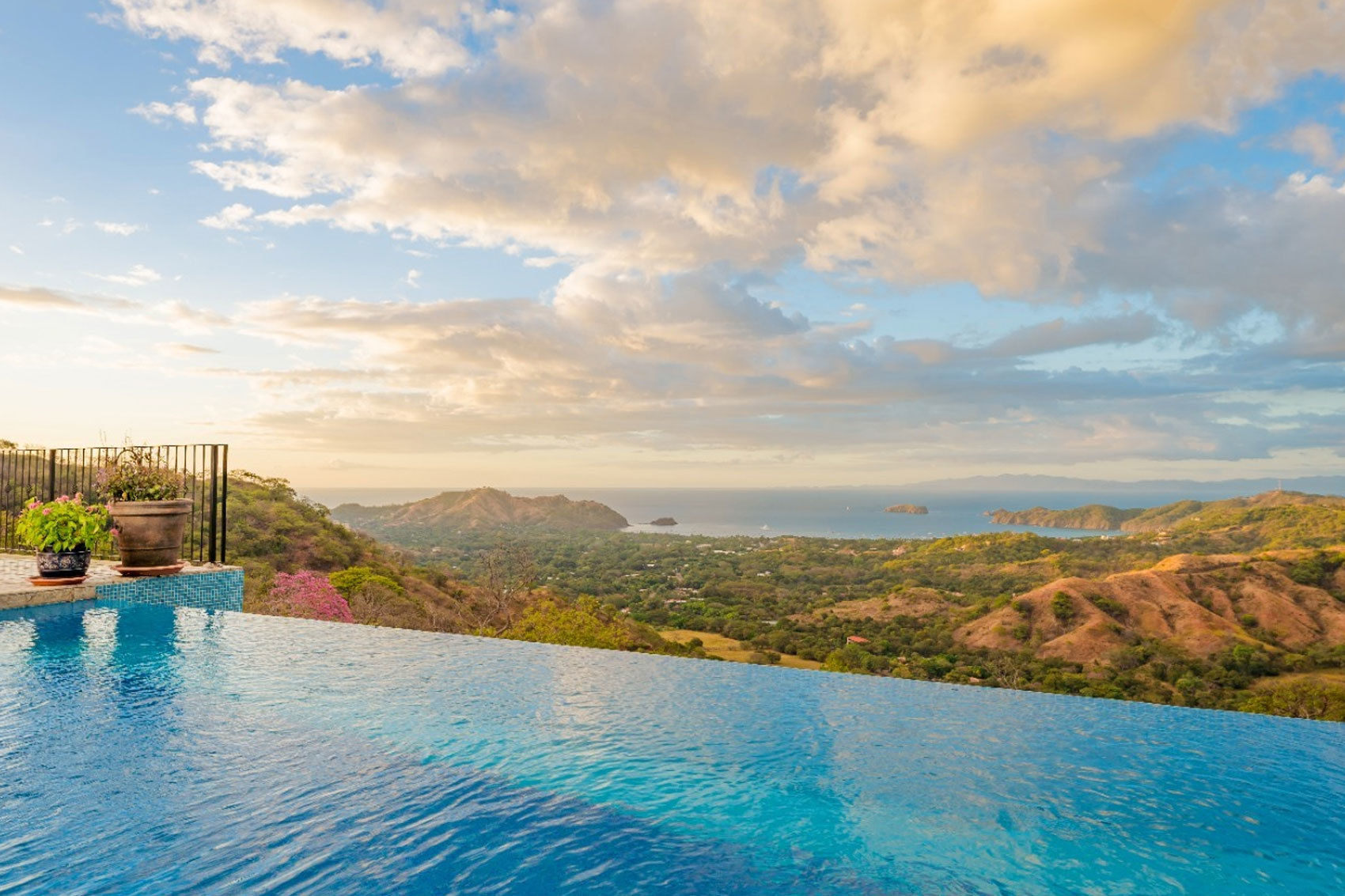 For Sale Casa Bella Mia En Ladera Del Mar, Ladera Del Mar, Playas del