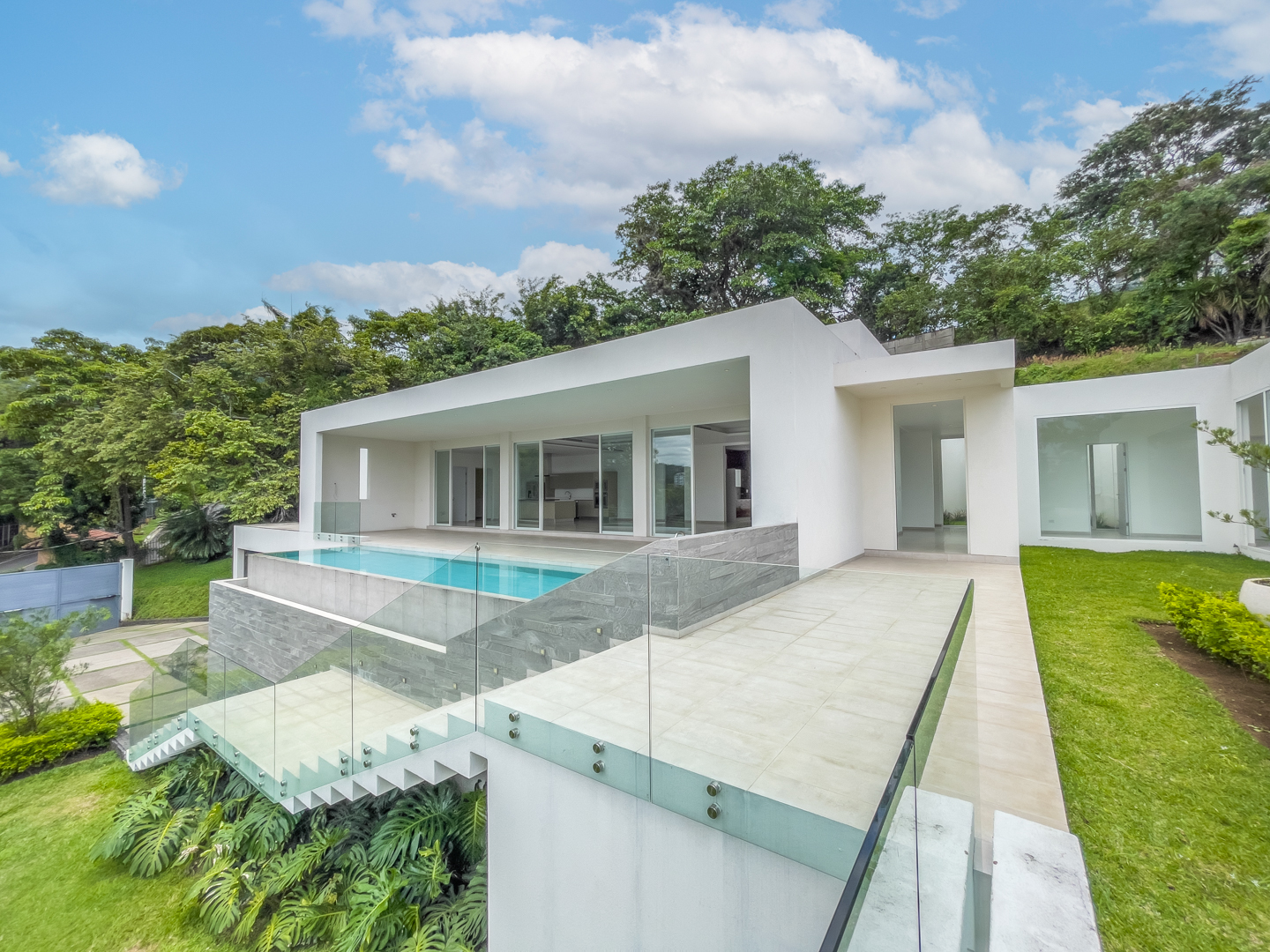 Luxury Modern Home With Infinity Pool, Escazu, San José, Costa Rica
