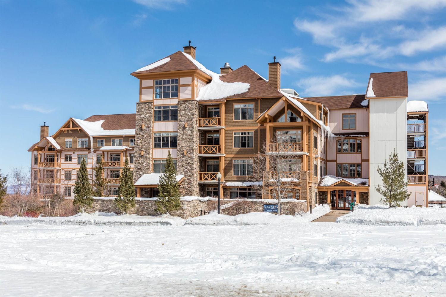 FL2 Founder Lodge - 3 Bdr With 3 Bath, Stratton Mountain Resort Area ...