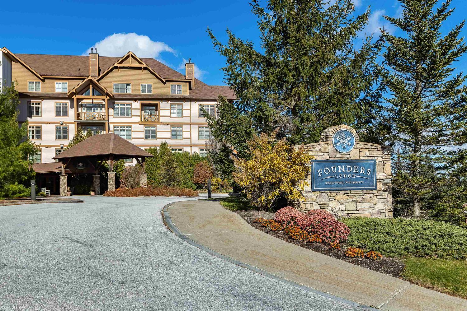 FL2 Founder Lodge 3 Bdr With 3 Bath, Stratton Mountain Resort Area